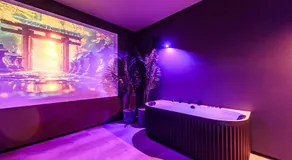 Jacuzzi Cinema Japandi 2 - Image 5
