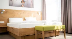 Lahn Hotel - Image 2