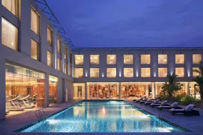 Courtyard by Marriott Kochi Airport - Image 2