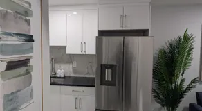 Luxury Retreat - 1hr to Banff, 20min from Airport, 85 inch Cinema, Full Kitchen, Laundry, Workstation and High speed fibre internet - Image 5