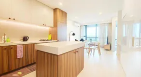 607 - 2 bedrooms 2 bathrooms large balcony opposite Box Hill Central 5 people parking space Tempo luxury apartment - Image 3