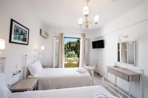 Santa Marina Hotel - Image 2