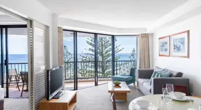 Mantra Coolangatta Beach - Image 2