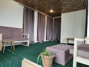 Green House with kitchen - Image 5