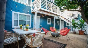 Pet-Friendly Stay, Mins to Beach, Conv Ctr, Prkg LB B - Image 5
