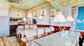 Dekeling Hotel - Image 3