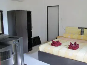 Baansanook Resort & Swimming Pool - Image 2