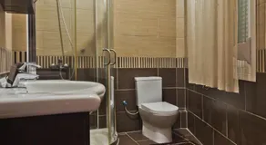 Lux Sea View Apartment - Image 2