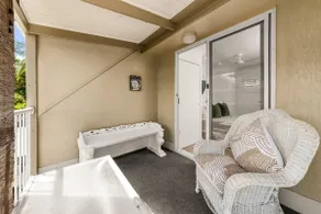 Relax close to Noosa River - Image 5