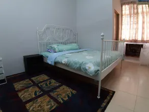 ORCHIDD HOMESTAY GAMBANG - Image 2