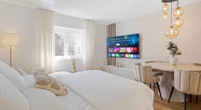 HAVN - Urban Riverside Apartment with cinema, airport and free parking - Image 2