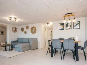 Family-Friendly Cottage Near the Coast - Image 5