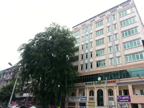 Grand Laurel Hotel - Image 4