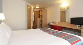 Travelodge Kettering Thrapston - Image 5