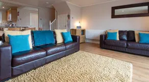 Isis Lakes 50, Natterjack Lodge - Image 4