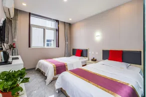 Chengde Longxiang Express Hotel (Mountain Resort) - Image 2