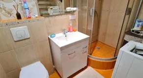 freeparking apartment - Image 2