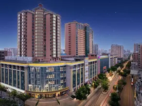 Royal Garden Jinyue Hotel - Image 2