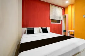 Hotel O near Terminal Batoh formerly Hotel Al Fatih - Image 2