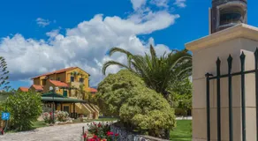 Sandy Beach Villas and Apartments - Image 3