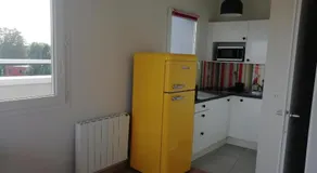 Appartement avec grande terrasse et parking - Image 3