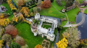 Lady Florence, Spring Unique River Boat with Castle Views - Image 3