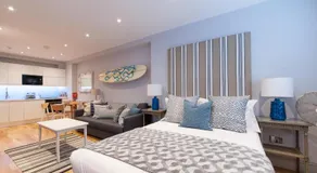Suites at number Ten - Image 2
