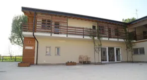 In the countryside just 15 min from the airport and 5 min from train station - Image 3
