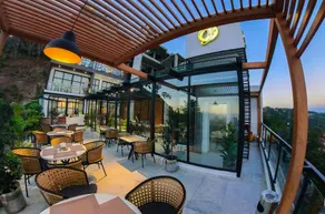 Fiora Hotel - Image 2