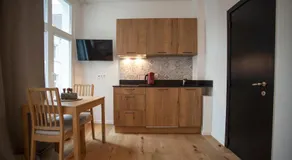 Luxury Suites Riverside Residence by Rikas Hotels - Image 4