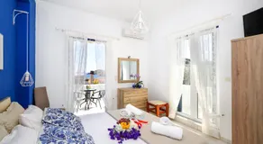 Yiannis Studios - Image 2