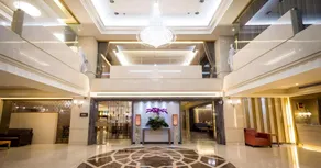 Grand View Hotel - Image 2