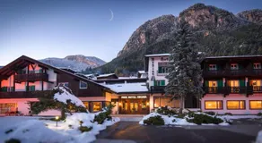 Hotel Regina Delle Dolomiti - Image 3