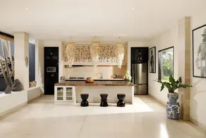 Black Beach Villa - Absolute Beachfront Escape - Image 3