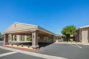 Ramada by Wyndham Merced - Image 2