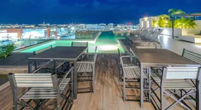 Condo Veronica - Comfortable 2 bedroom with rooftop gym and pool - Image 3