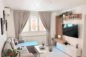 FANTASTIC APARTMENT, NEWLY RENOVATED - Image 2