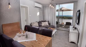 Siesta in Achziv - Image 2