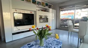 Chambre privée avec terrasse au port de Nice - Image 2