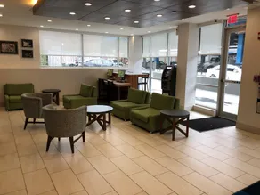 Holiday Inn Express - Bronx NYC - Yankee Stadium - Image 2