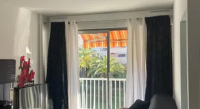Petit deux pièces avec piscine - Image 2