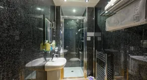 Abbey GH All Rooms En-Suite - Image 2