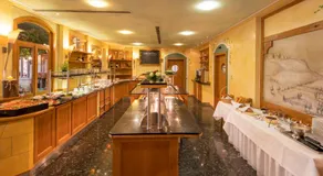 Hotel Touric - Image 2