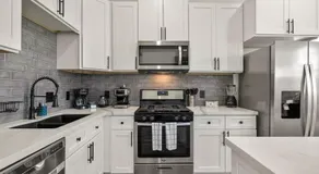 Modern and Serene Oasis Mins from Downtown Houston - Image 5