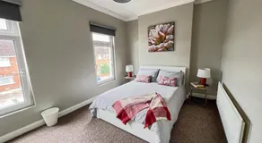 Victoria Road Guesthouse - Image 2