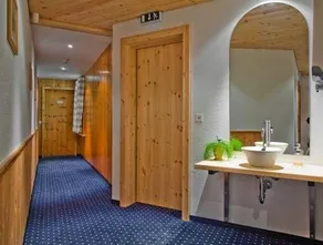 Hotel Sonnenhalde, Arosa - Image 2