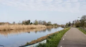 Vrij aan de Amstel Tiny House met hottub aan het water - Image 3