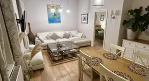 Luxury 1 Bedroom Flat in Great Location - Image 2