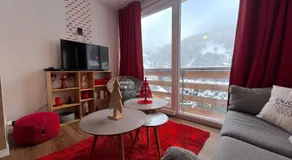 Rouge Canneberge -8 personnes- 84m2 Vue dégagée Sétaz - Image 2