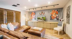 Cuvée - 2 Units - Mins to Entertainment District - Image 3